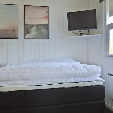 Nice Home In Hemmet With Wifi Сasa de vacaciones