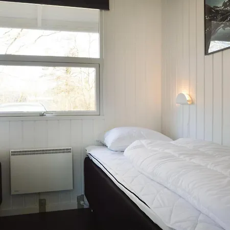 Nice Home In Hemmet With Wifi Falen